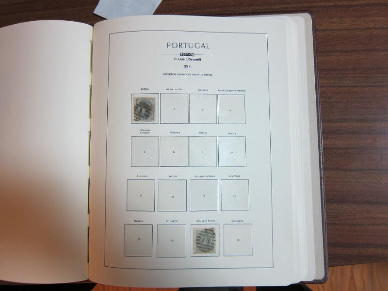 0015 (147).jpg -     Lote:    15      Marcofilia      Lotes Especiais       Descrição:      Portugal.   Colecção especializada de marcas numéricas das 1.ª e 2.ª reformas em selos de 25 reis, desde D. Maria II até D. Luís I, de frente. Lote a ver.        Lote       Valor Base:     &euro; 1.500,00     Valor Venda:     &euro; 3.000,00     
